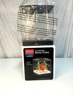 Aqua Culture 024769 New In Box .75 Cube Fish Tank