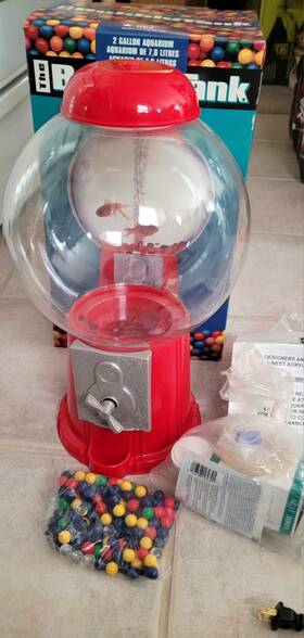 Hawkeye Corporation 049146003018 Vintage The Bubble Tank Gumball Vending Machine Goldfish Aquarium Nosiob