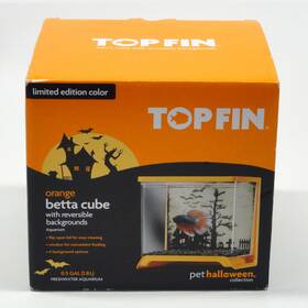 Top Fin Hal-13-474 Betta Cube Halloween Aquarium Kit Orange Fish Tank 4 Backgrounds 0.5 Gal