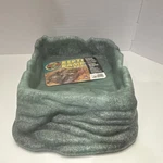 Zoo Med Ramp Bowl Green Reptile Water Feeding Dish BB-34XL. Fixed Price $14.00.