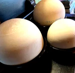 Aqua Stones Natural Humidifiers, W/ceramic Bowls Set Of 3, Decor, Calm, No Elect. Fixed Price $16.00.